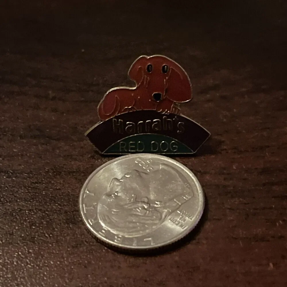 Harrah’s Red Dog‎ Food Lapel Hat Pin